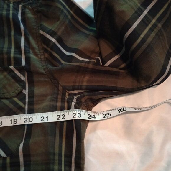 Men's Rock & Republic XL L/S Button Up Green Plaid Roll Tab Sleeve Easy Care - Picture 7 of 9